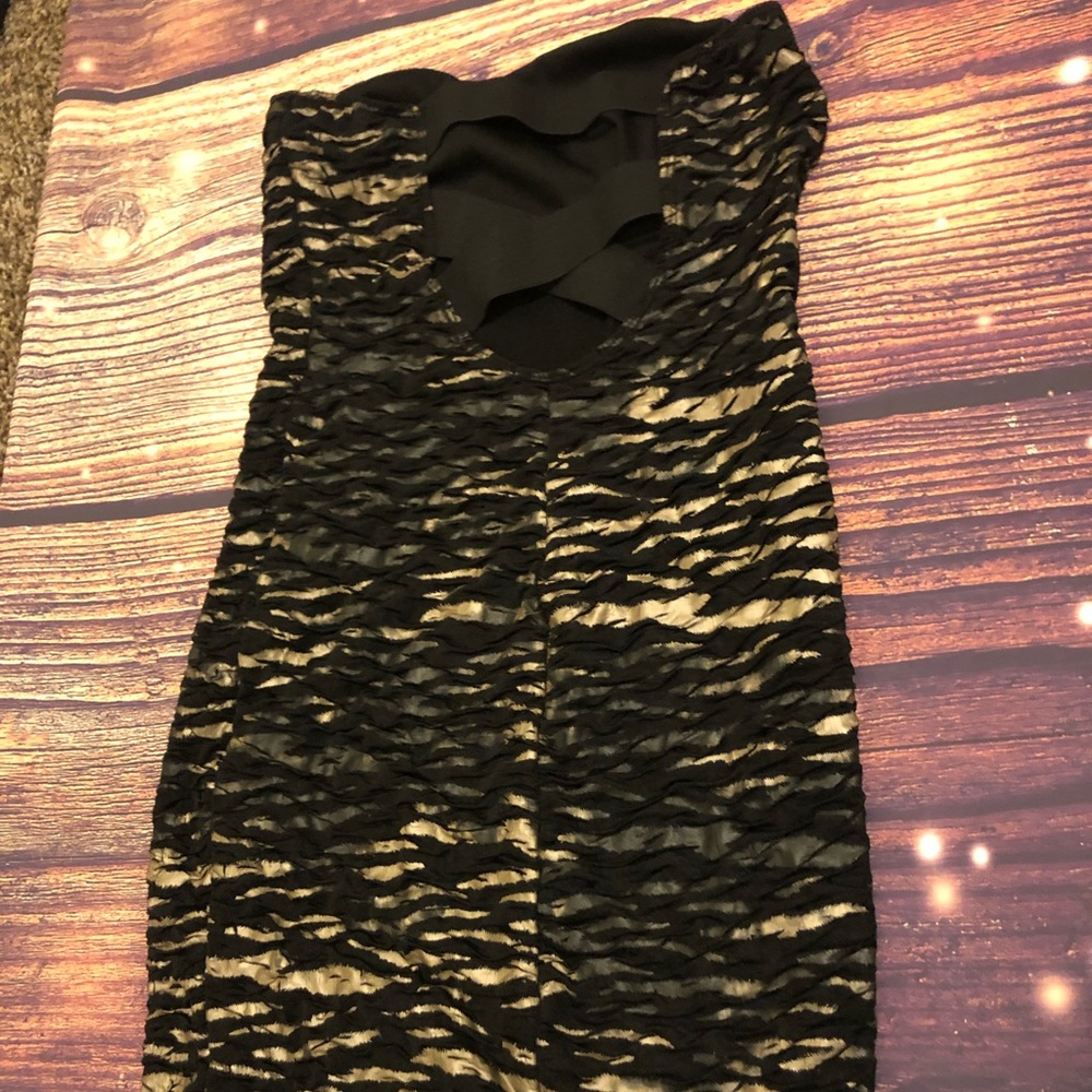 Dress - Picture 2 of 2